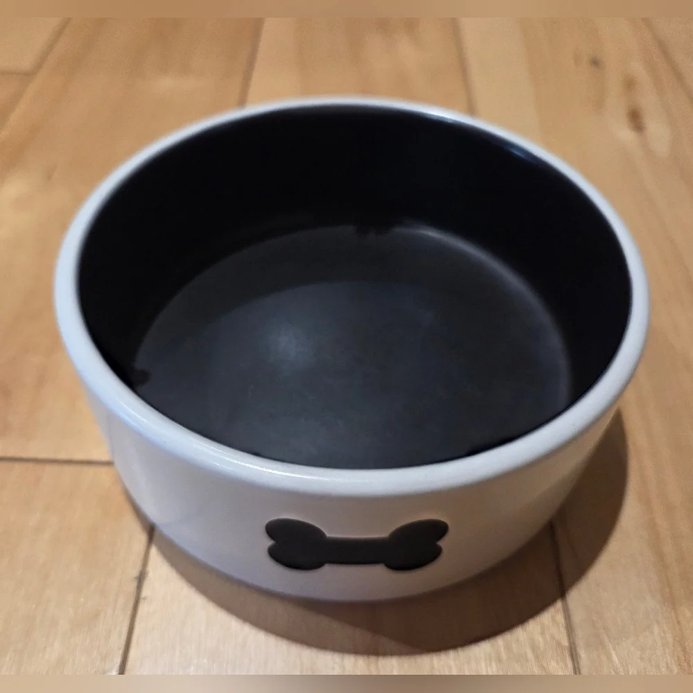 Throw Me A Bone Black Dog Bone Food/Water Dish (5